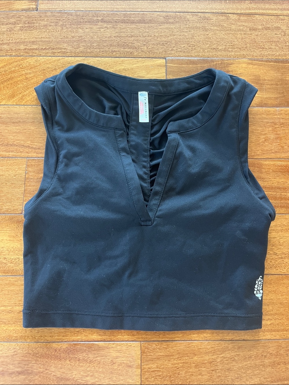 FP Movement Free People Women’s Black Sleeveless V-Neck Crop Top XS